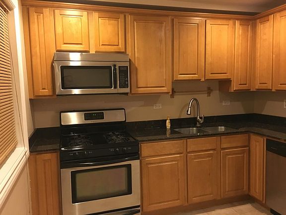 3rd image of 10139 Hartford Ct