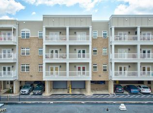 605 W Market St Unit 206, Greensboro, NC 27401