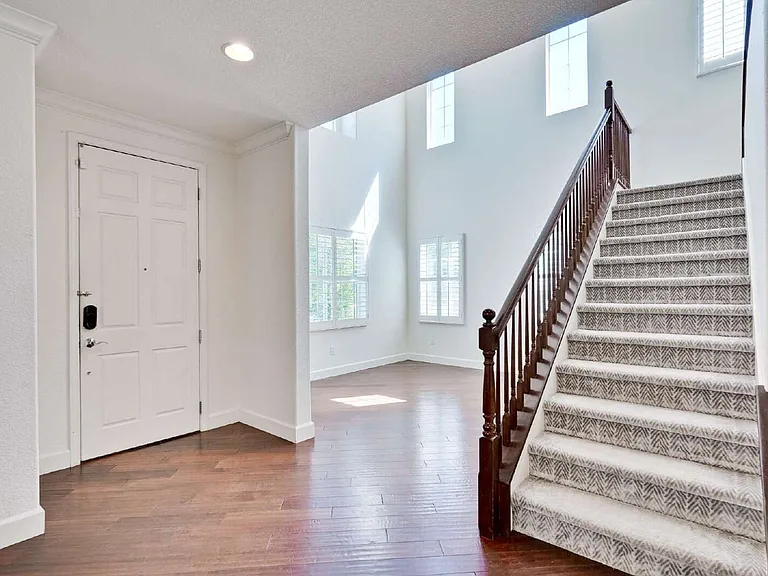 675 W Esplanade Dr — Photo 3