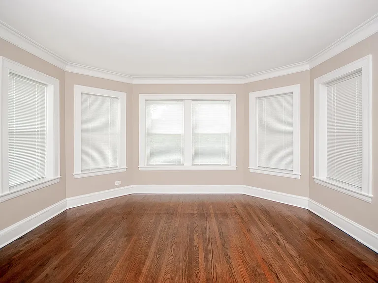 2433 W Fargo Ave #3 — Photo 3