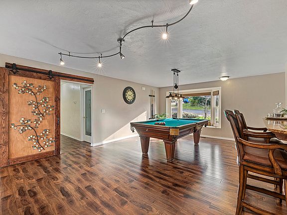 5th image of 2381 Brentwood Dr