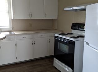 266 W 20th St #2, Holland, MI 49423
