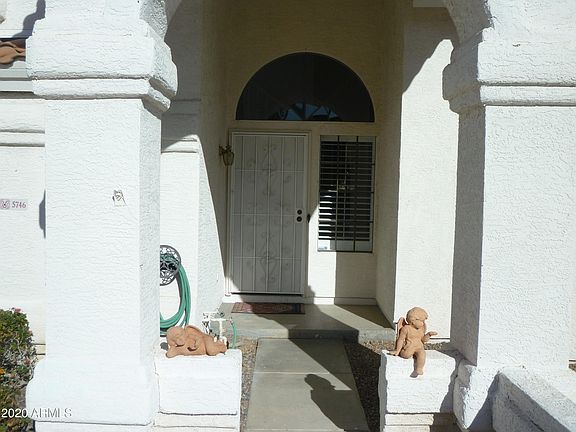 3rd image of 5746 E Fairfield St