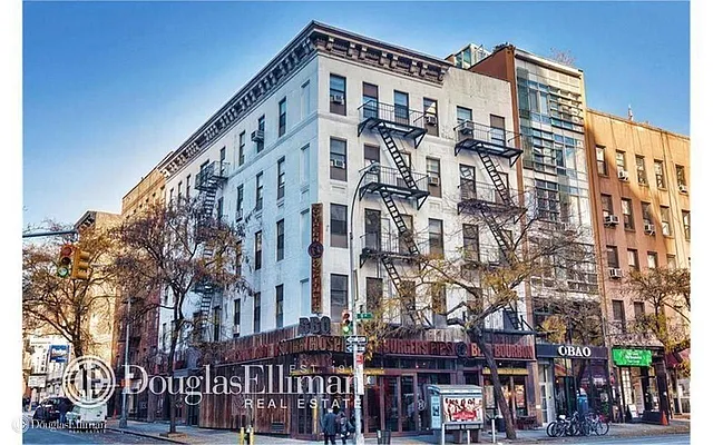 Rented by Douglas Elliman | media 20