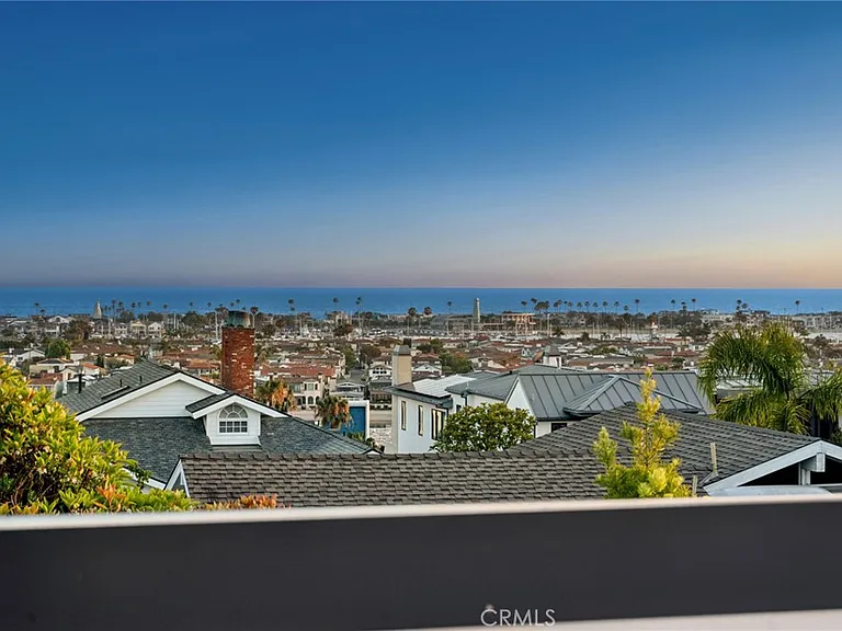 1511 Cliff Dr — Photo 29