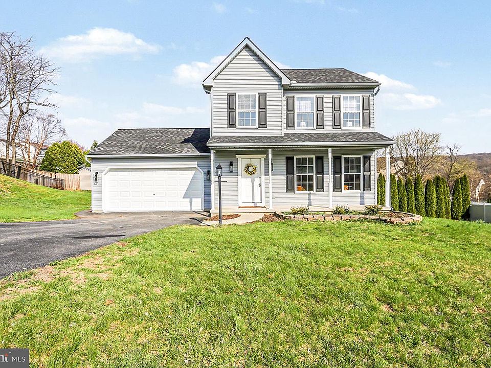 1st image of 55 Burberry Ln