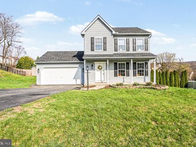 55 Burberry Ln, Mount Wolf, PA, 17347