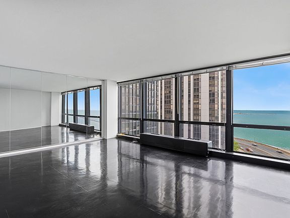 4th image of 900 N Lake Shore Dr APT 1211