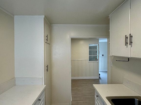5th image of 1320 Ocean Ave #3