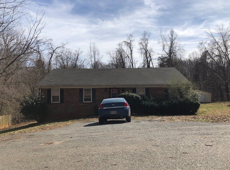 1st image of 118 Camp Ave