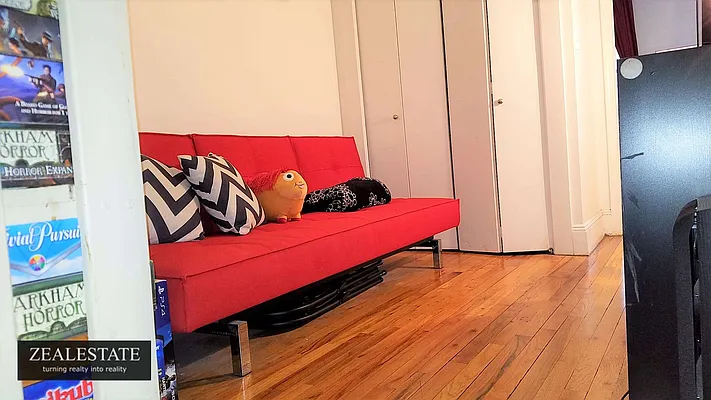 Rented by ZealEstate Group Inc | media 51