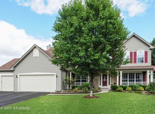 360 Whitewater Ln, Oswego, IL 60543