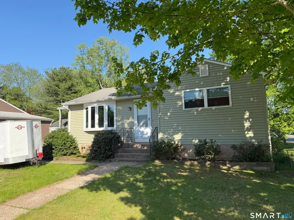 12 Cross Street, Portland, CT 06480
