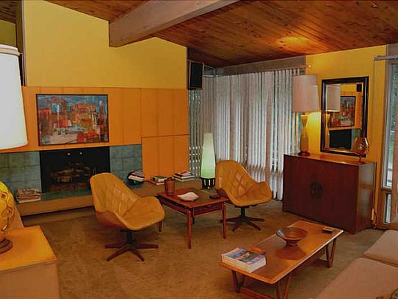 3rd image of 2158 Lincolnshire Dr SE