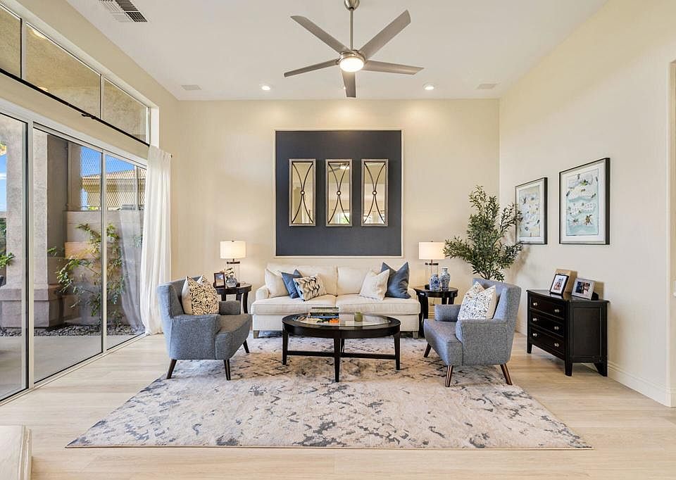 1st image of 434 Desert Holly Dr