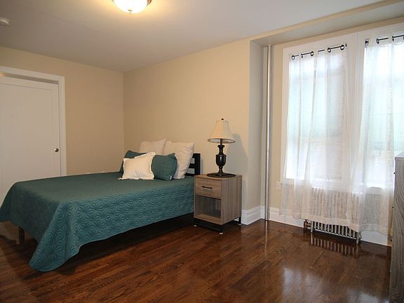 5th image of 30-60 48th St #D1