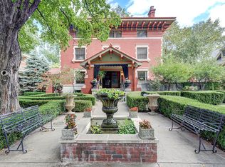 7 Janssen Pl, Kansas City, MO 64109