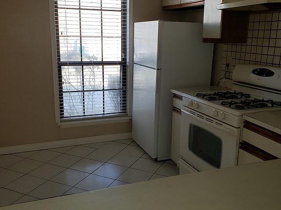 3rd image of 60 Cheshire Dr #2801