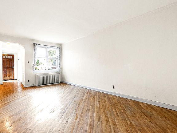 2nd image of 6712 Selfridge St #1