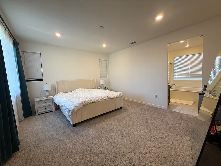 2533 Cyan Dr — Photo 8