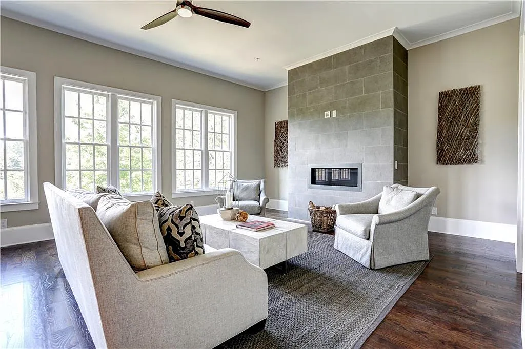 3 bed, 2.5 bath, 2190 sqft, $5,500 — Photo 3