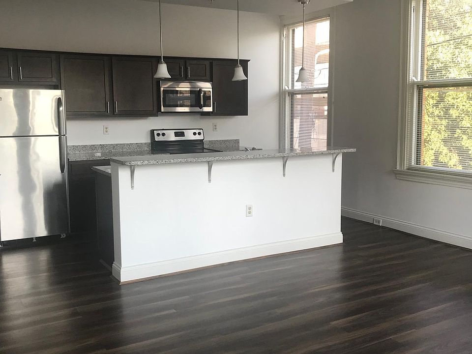 1st image of 33 E 7th St Ste 21