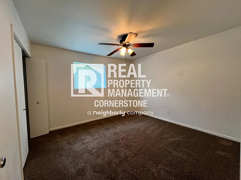 5735 E G Ave #4 — Photo 4