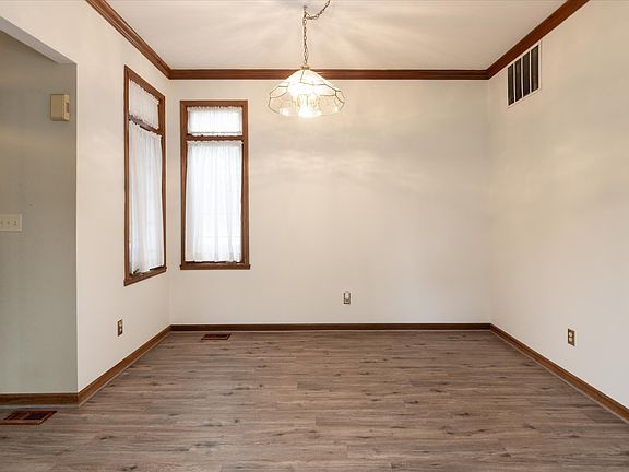 4th image of 591 Claudius Dr