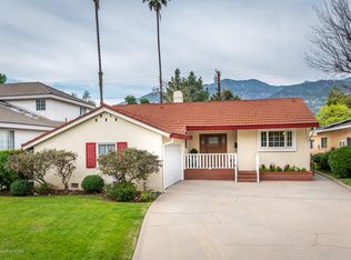 2431 E Woodlyn Rd, Pasadena, CA 91104