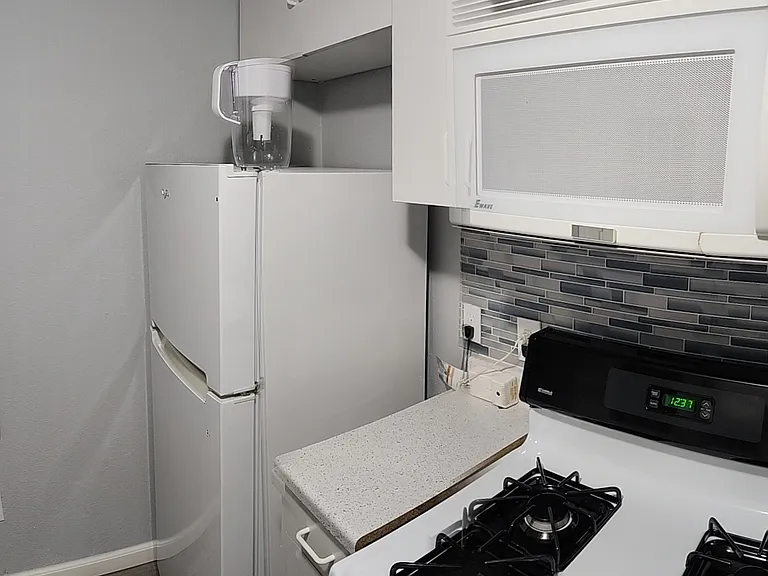 6109 NE 204th St #BASEMENT — Photo 32