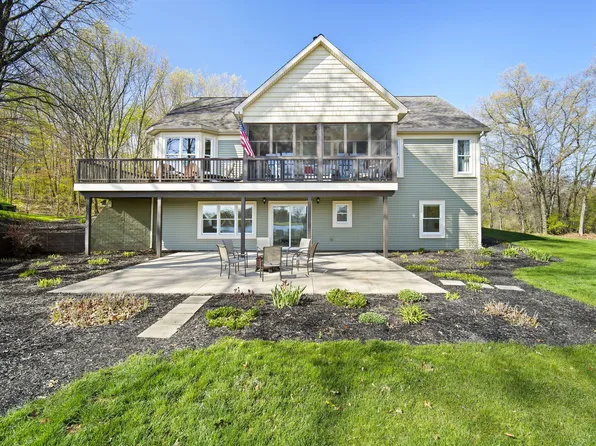 557 Shagbark Ln, Hanover, MI 49241
