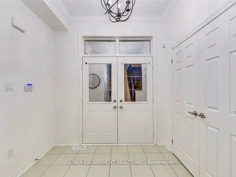 3087 Eberly Woods Dr — Photo 4