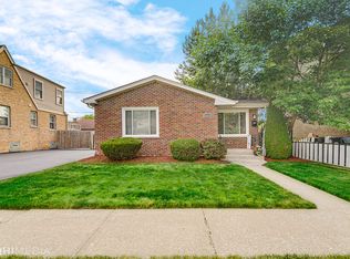 10616 Oxford Ave, Chicago Ridge, IL 60415