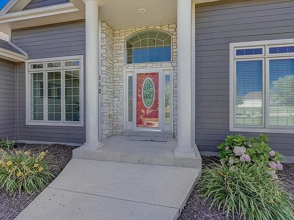 3rd image of 112 Red Fox Dr
