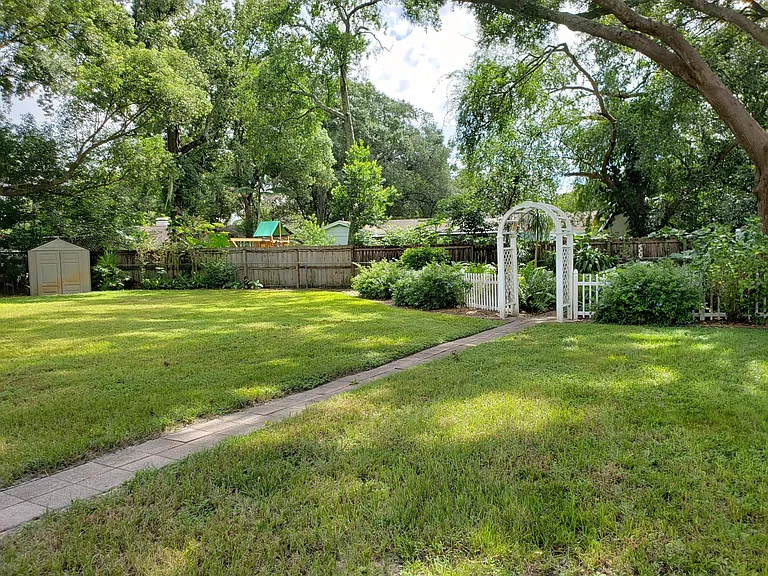 Huge backyard with shed and garden