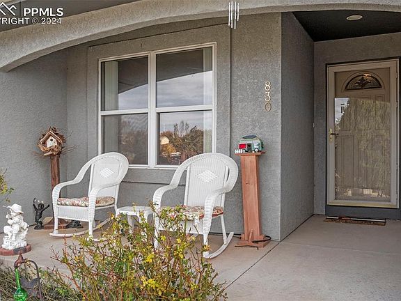 4th image of 830 S Palomar Dr