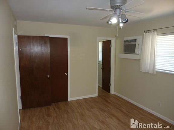 5th image of 502 Long Bow Ln #A