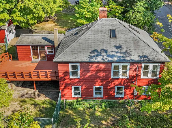 12 Walnut Street, Laconia, NH 03246