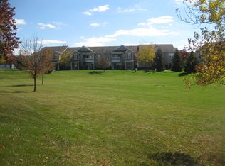 1530 Skyridge Dr UNIT 2, Crystal Lake, IL 60014