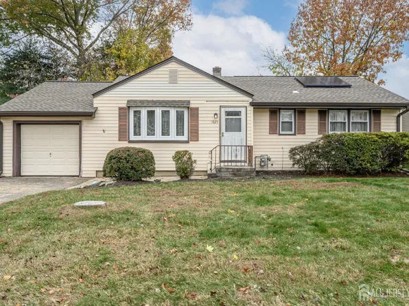1825 Brunella Ave, Piscataway, NJ 08854