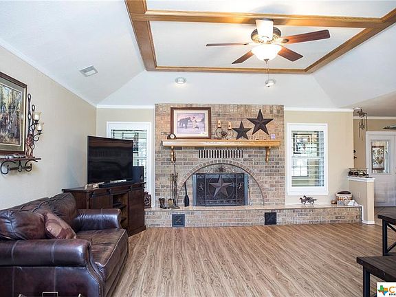 4th image of 122 White Oak Way