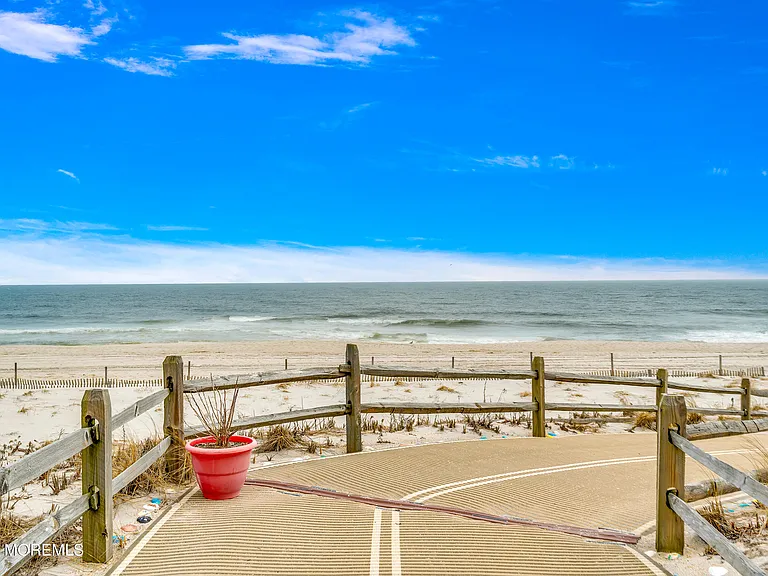 36 Dune Ter — Photo 27