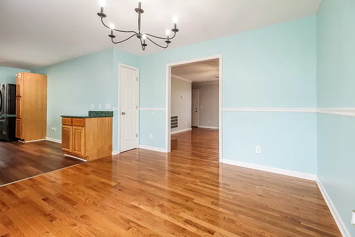 101 Luke Ct — Photo 3