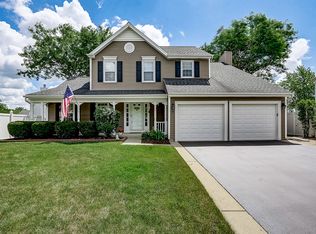 5 Brookstone Ct, Streamwood, IL 60107