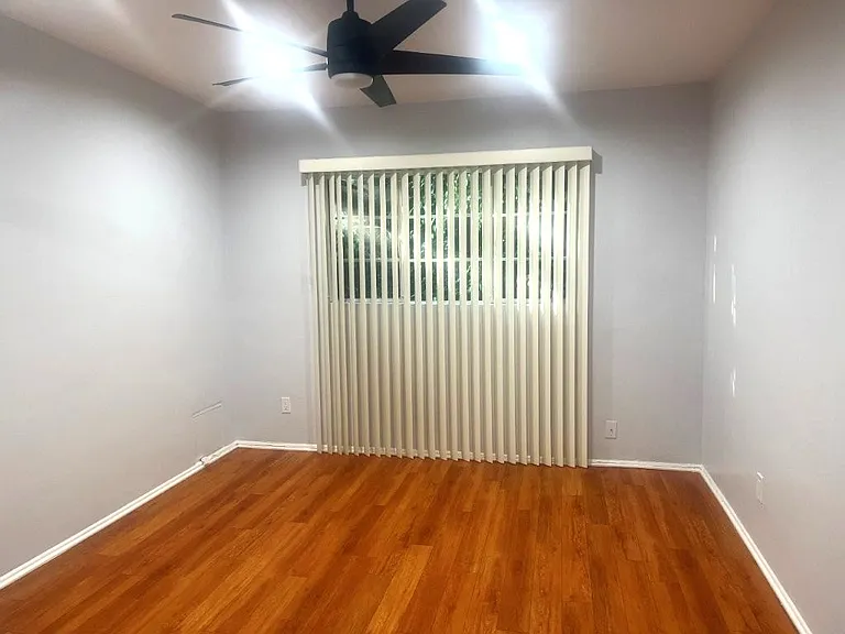 1124 N Columbus Ave — Photo 6