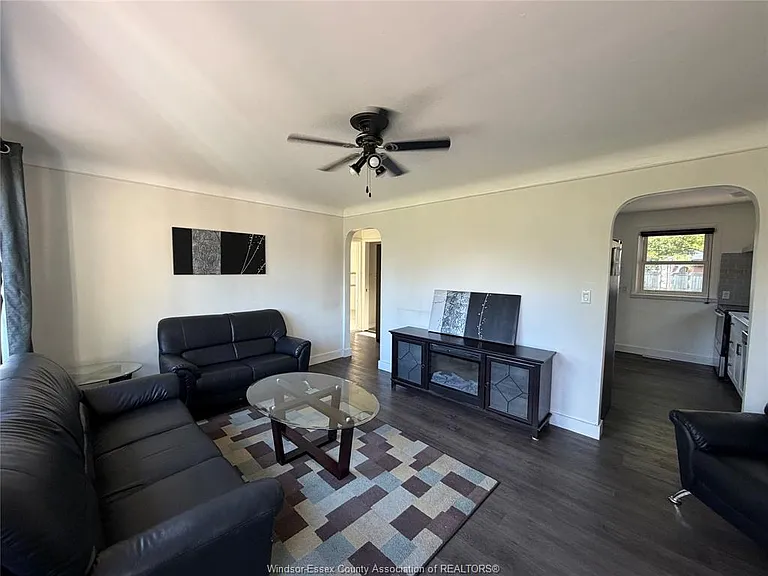 431 Maple Ave — Photo 7