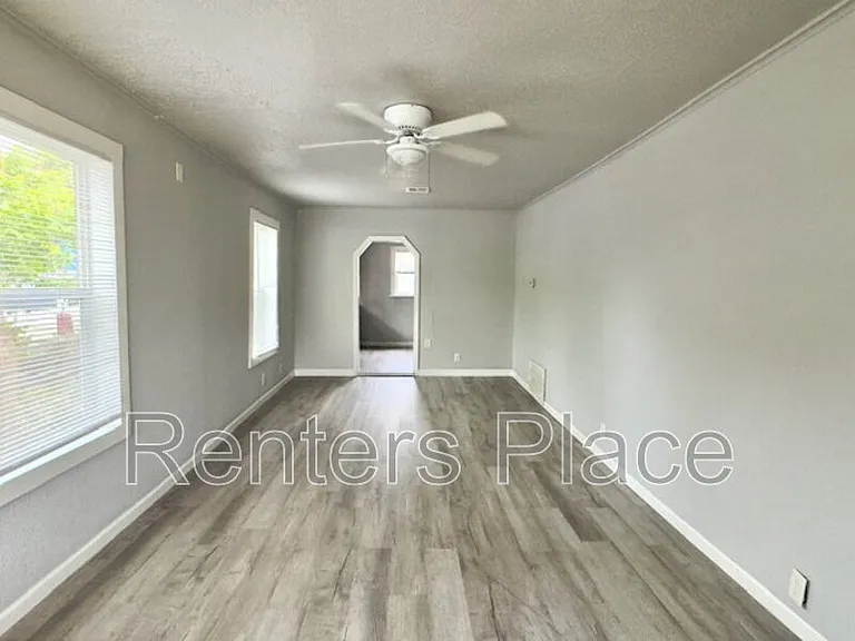 4717 S 33rd West Ave — Photo 2