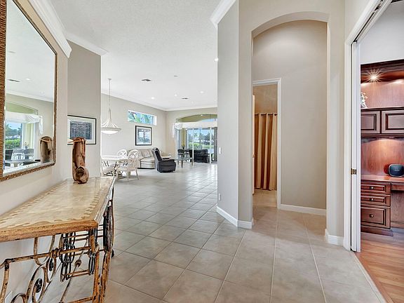 3rd image of 7023 Fairway Lakes Drive