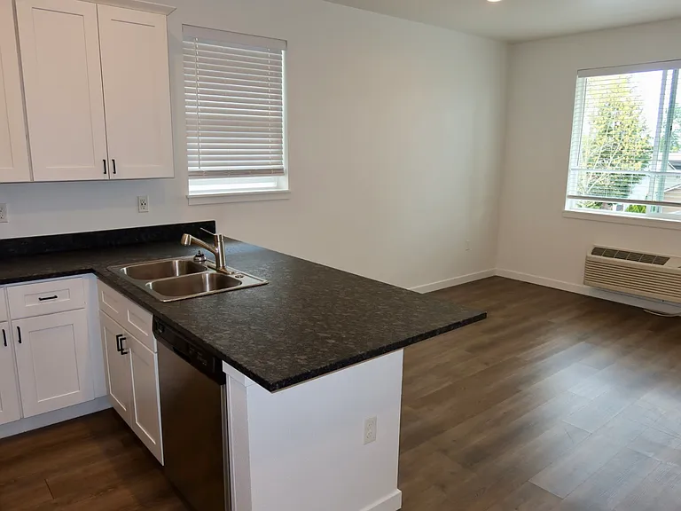 2625 12th St SE #300 — Photo 11