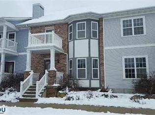 1240 Prospect Cmns, Sun Prairie, WI 53590